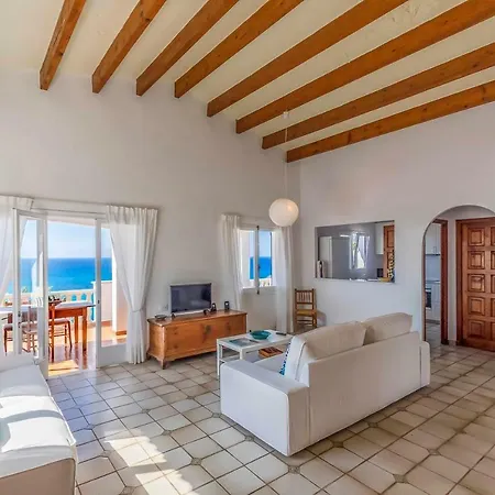 Lola * Punta Prima (Menorca)