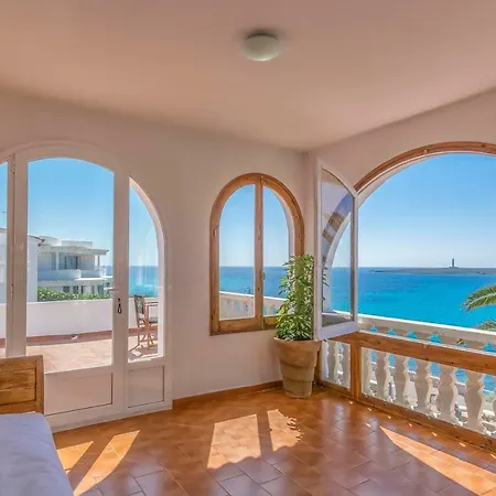 Lola * Punta Prima (Menorca)