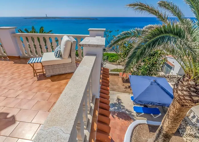Villa Lola Punta Prima (Menorca)