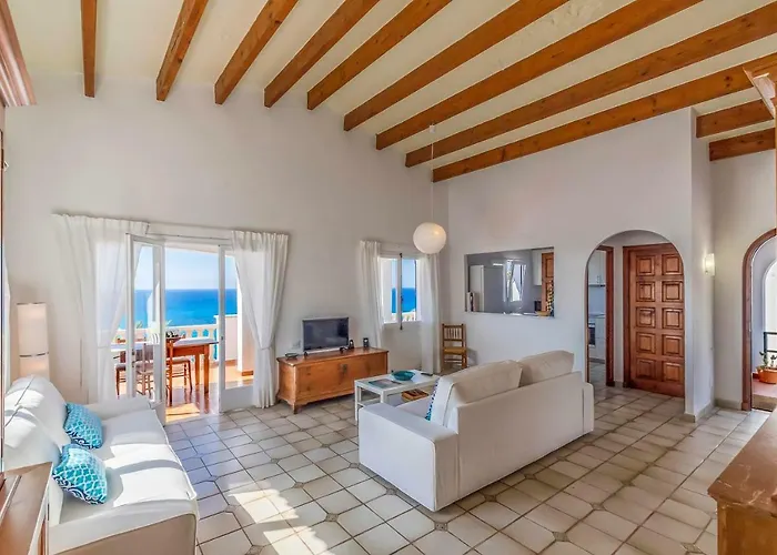 Lola * Punta Prima (Menorca)