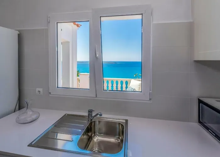 Lola * Punta Prima (Menorca)