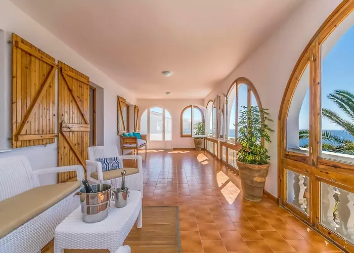 Lola * Punta Prima (Menorca)