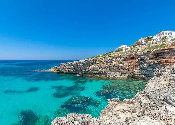 Lola Punta Prima (Menorca)