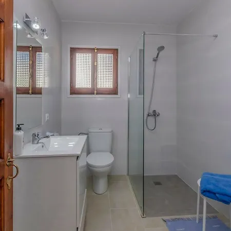 Lola بونتا بريما